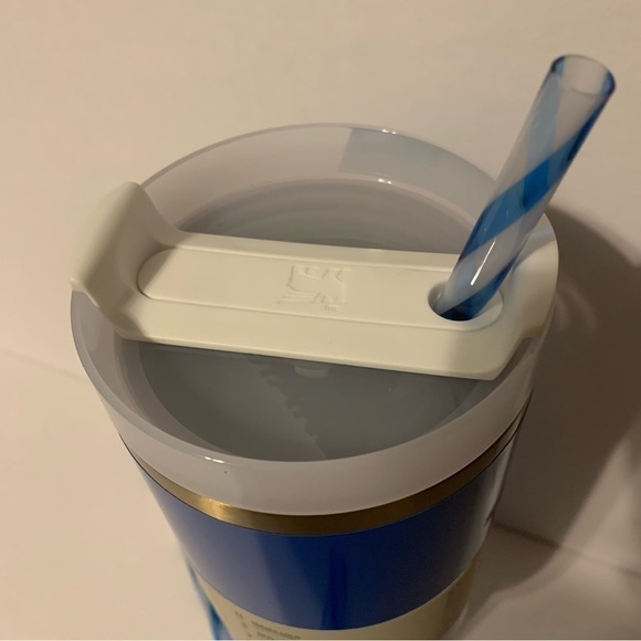 NWT. STANLEY Arctic Twist 40oz - Picture 6 of 6